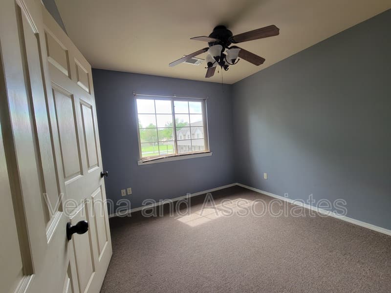 Centerton Townhome: 192 Fair St
