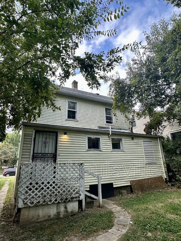 Louisville House: 3605 Larkwood Ave