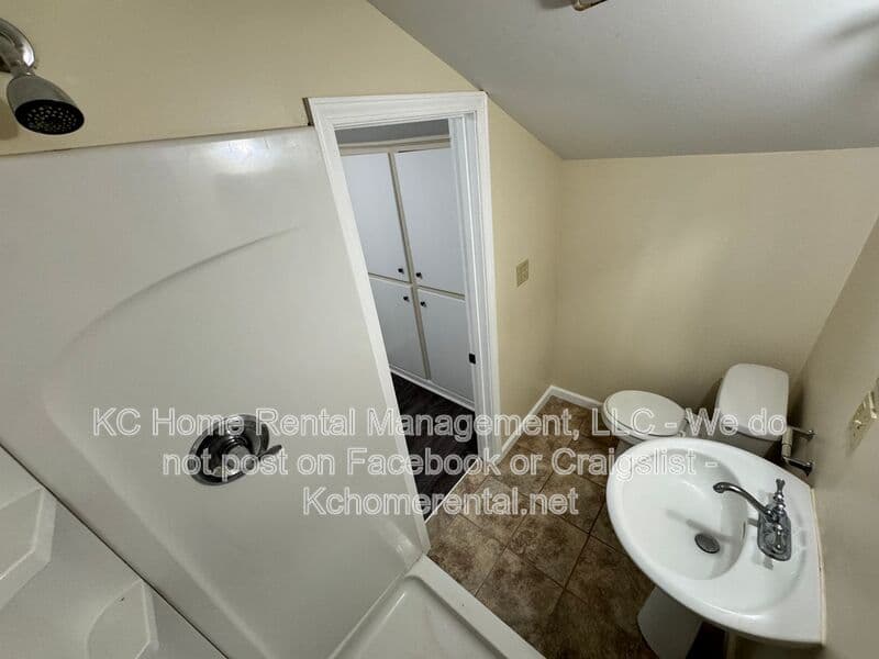 Leavenworth House: 1127 Sherman Ave.