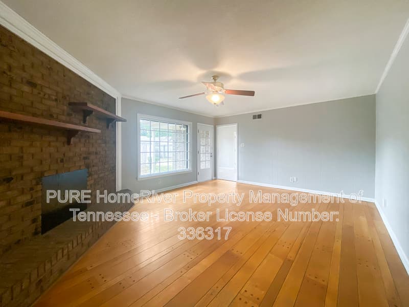 Memphis House: 5654 Chapman Ave