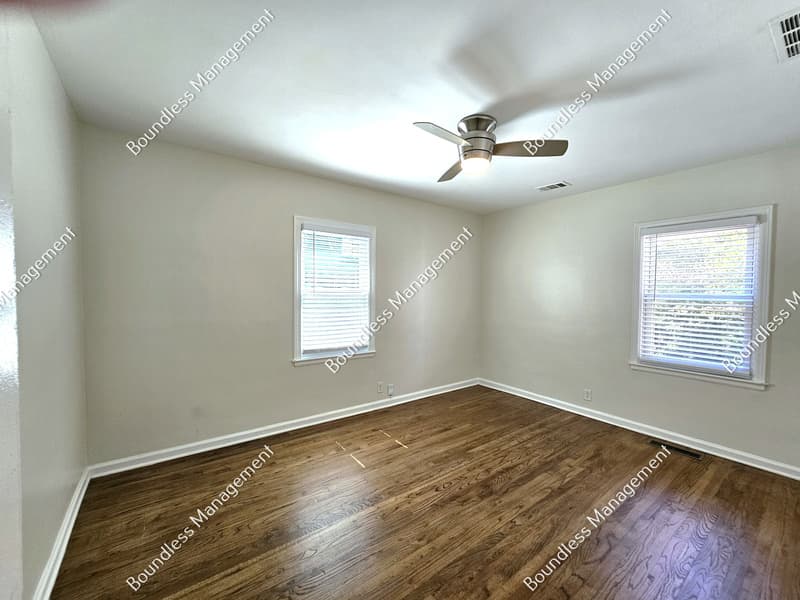Decatur House: 561 Allendale Dr