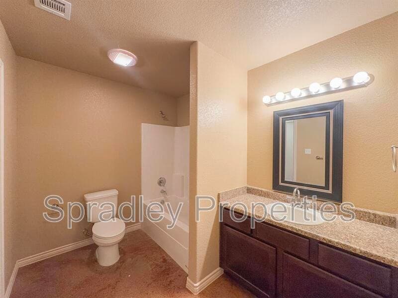 Belton Townhome: 1011 Laila Ln
