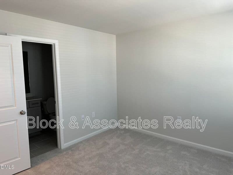 Wake Forest House: 608 Gimari Drive