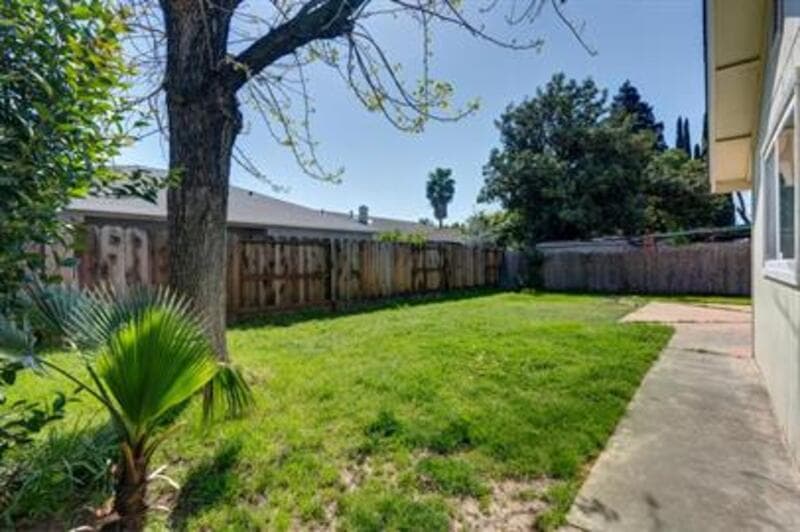 Merced House: 2768 Saratoga Avenue