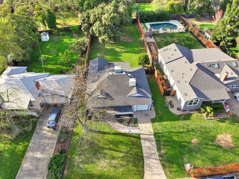 Sacramento House: 2733 Marilona Drive