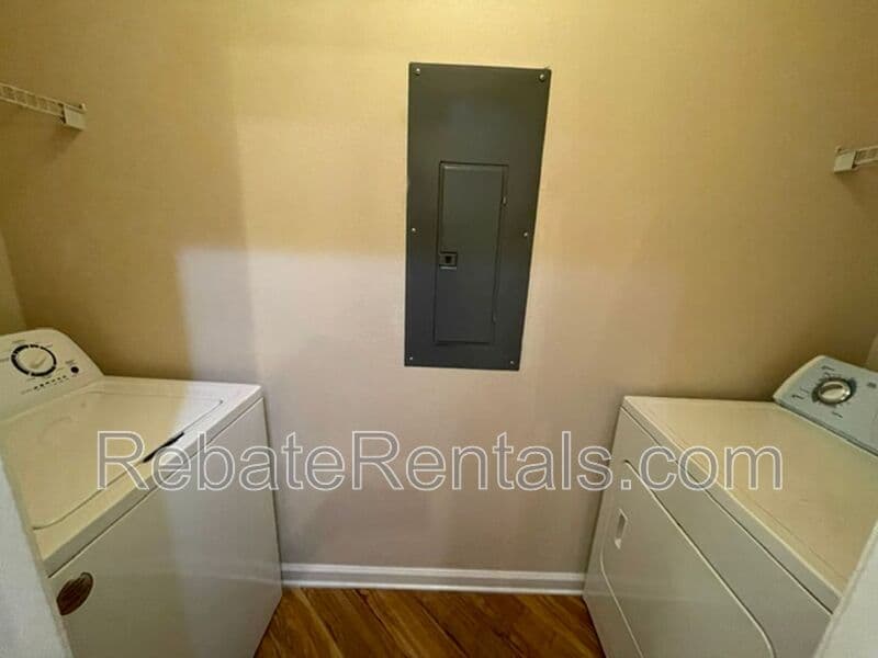 Jacksonville Condo: 8290 Gate Parkway