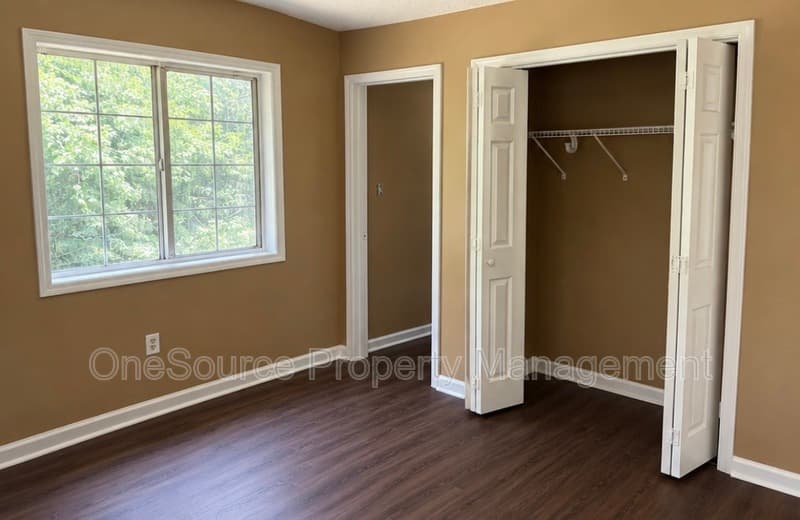 Quincy House: 522 Charlie Harris Loop