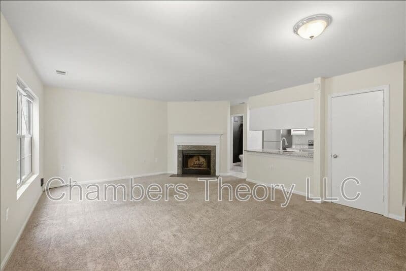 Woodbridge House: 12181 Old Salem Ct