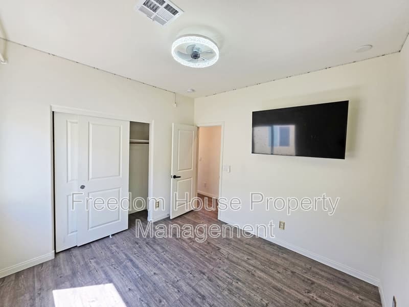 Pahrump House: 5628 San Marco Drive