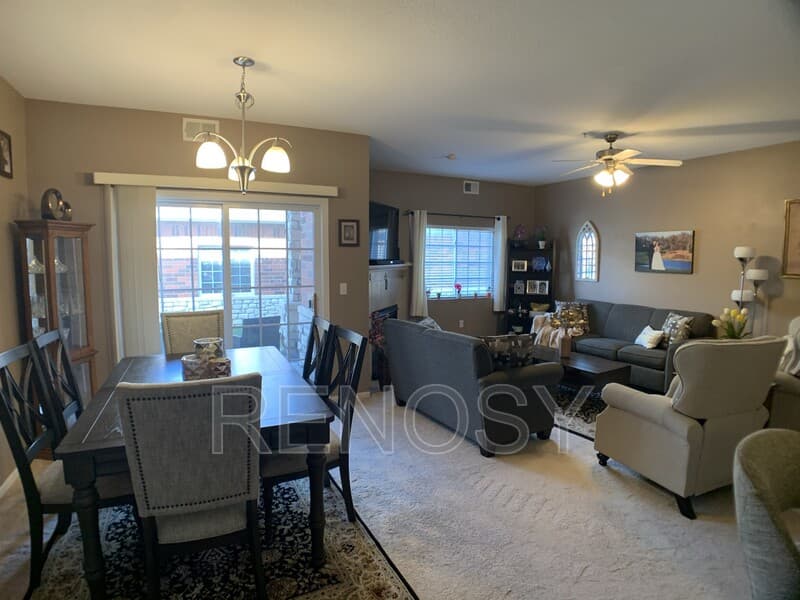 West Des Moines House: 6255 Beechtree Dr