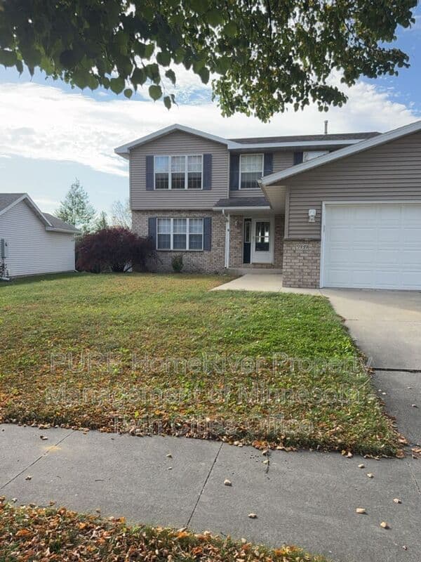 Rochester House: 5939 Shetland Dr NW