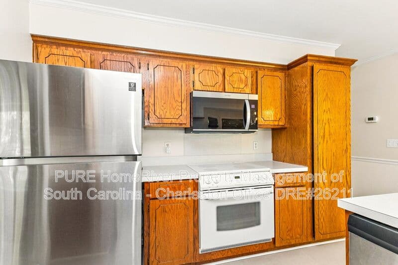 Goose Creek House: 154 Fox Chase Dr