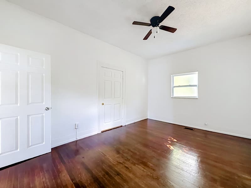 St. Petersburg House: 835 16th Avenue South