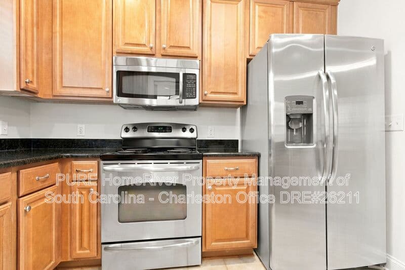 Mt Pleasant House: 1205 Dingle Rd