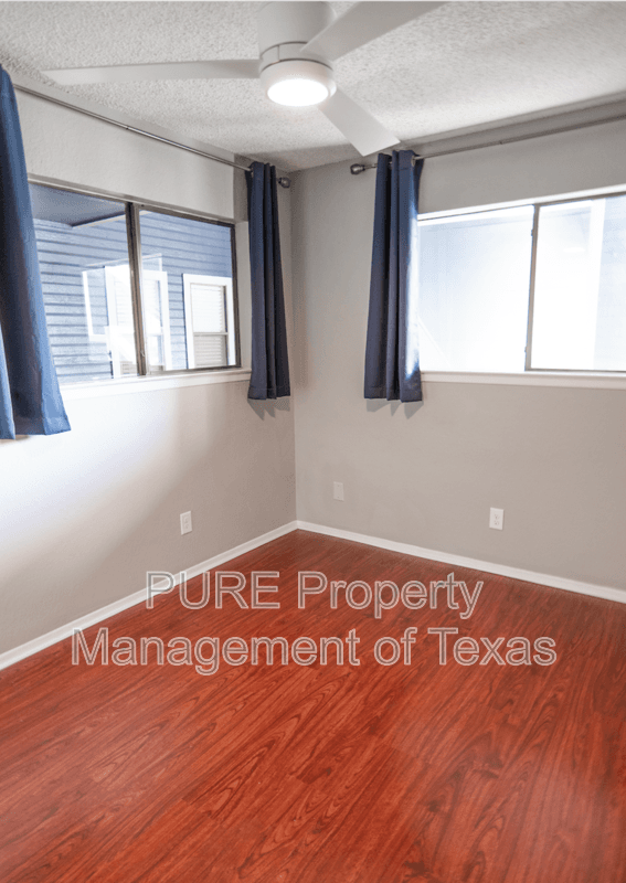 Austin Condo: 2500 Burleson Rd