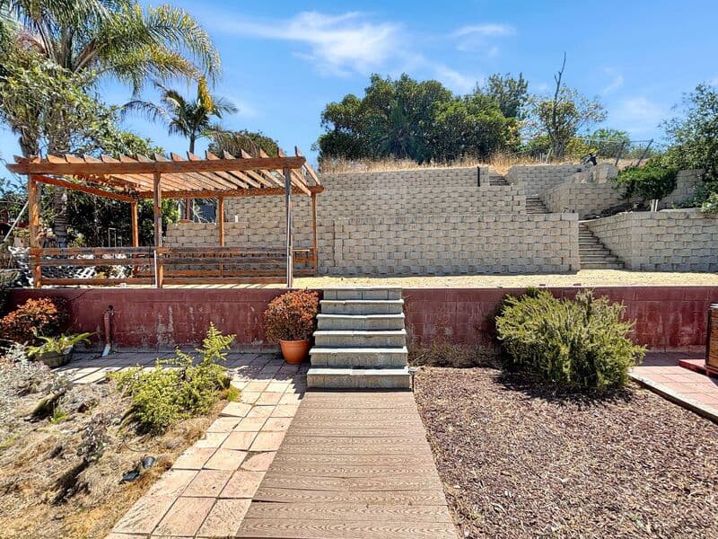 San Diego House: 3477 Aveley Place