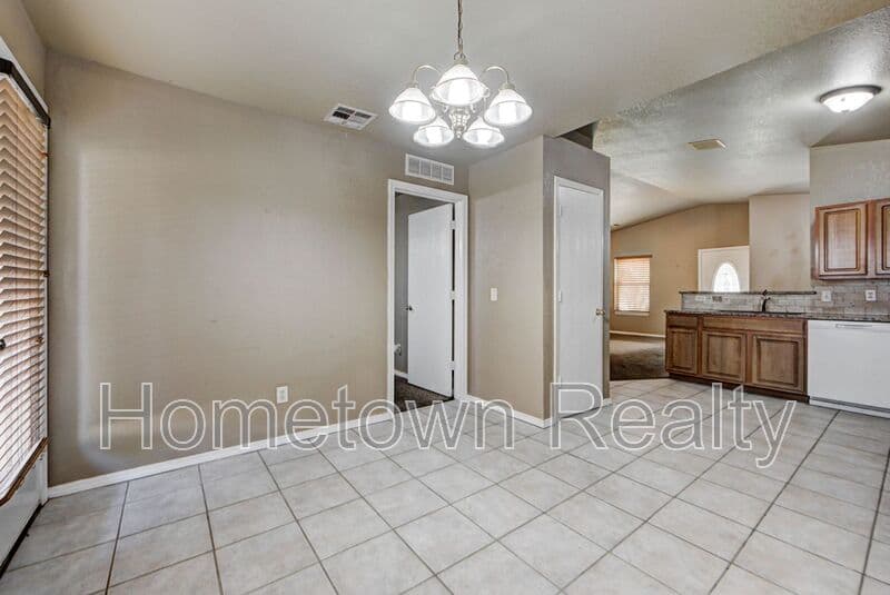 Edmond House: 1617 NW 148th Street