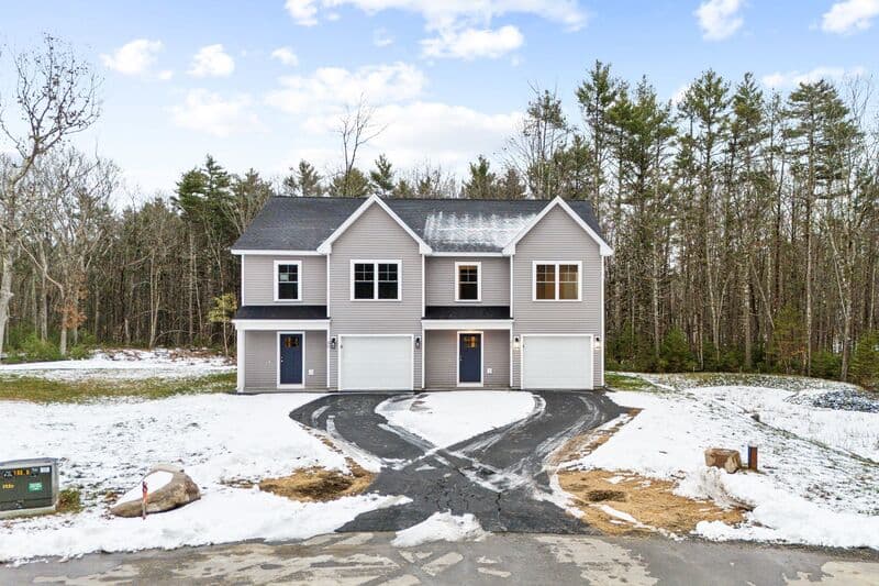 Wells Townhome: 42 Foliage Way