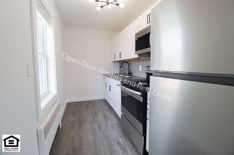 Fort Wayne House: 1823 Griswold Drive C21