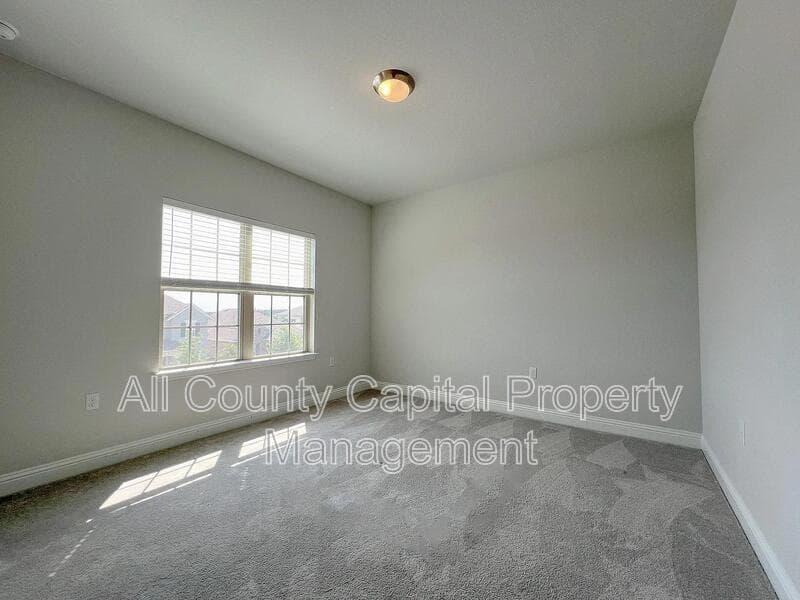 Austin House: 7212 Jument Drive