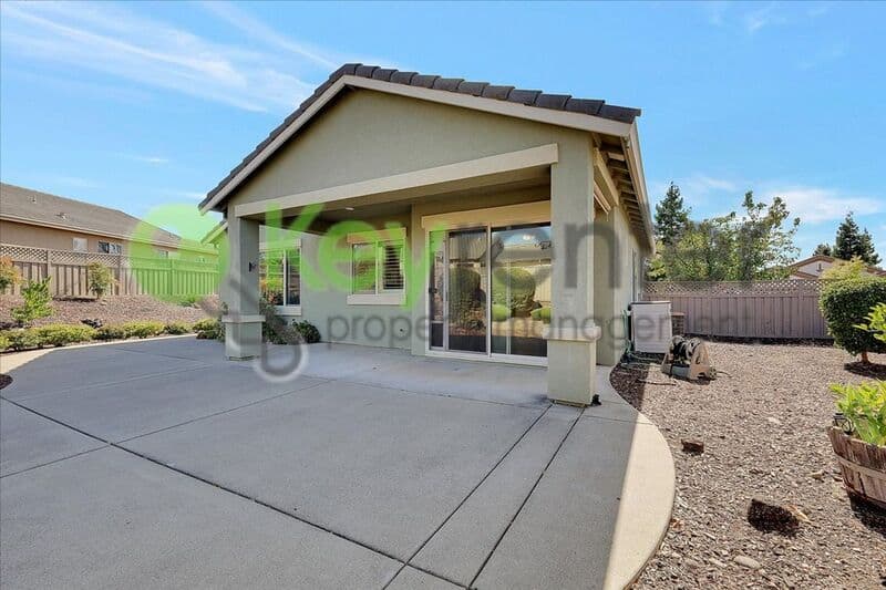 Lincoln House: 2532 Woodacre Lane
