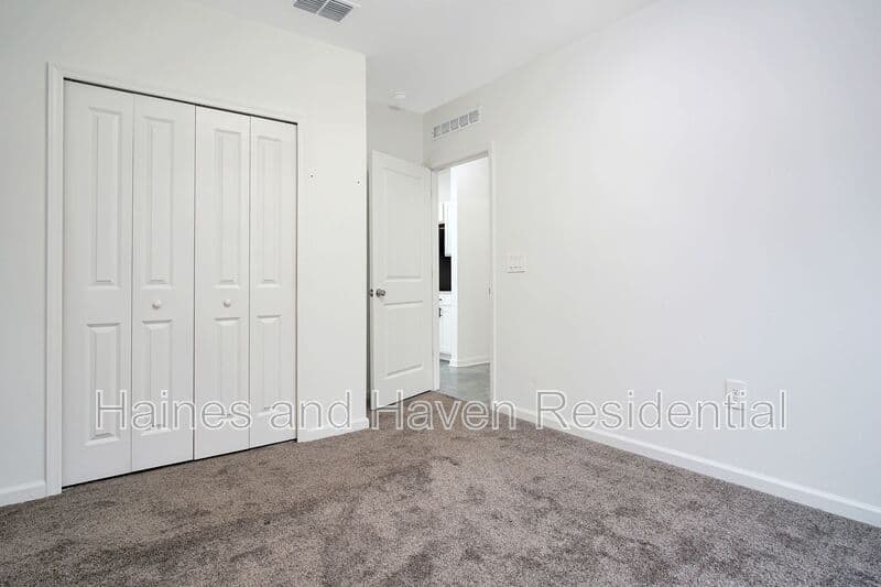 Winter Haven House: 1688 Teagan Ln