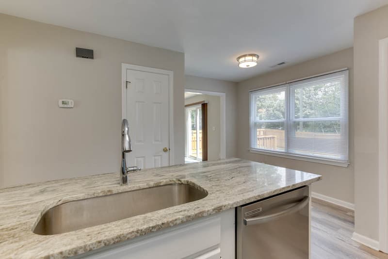 Portsmouth House: 3800 Sunset Point