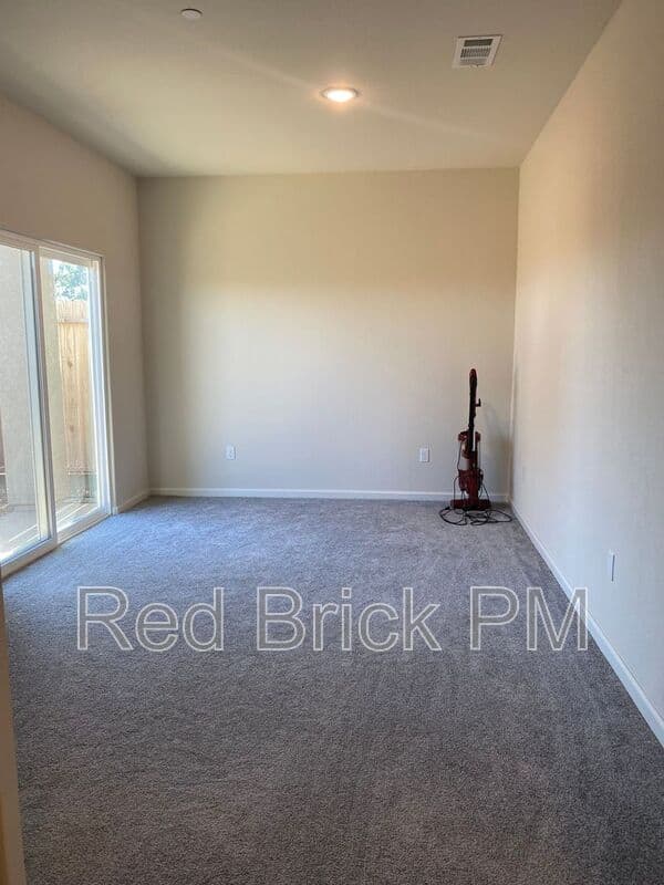 Merced House: 78 Sedona Dr.