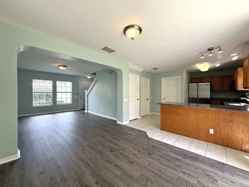 Largo Townhome: 8006 Thoroughbred Loop - 1