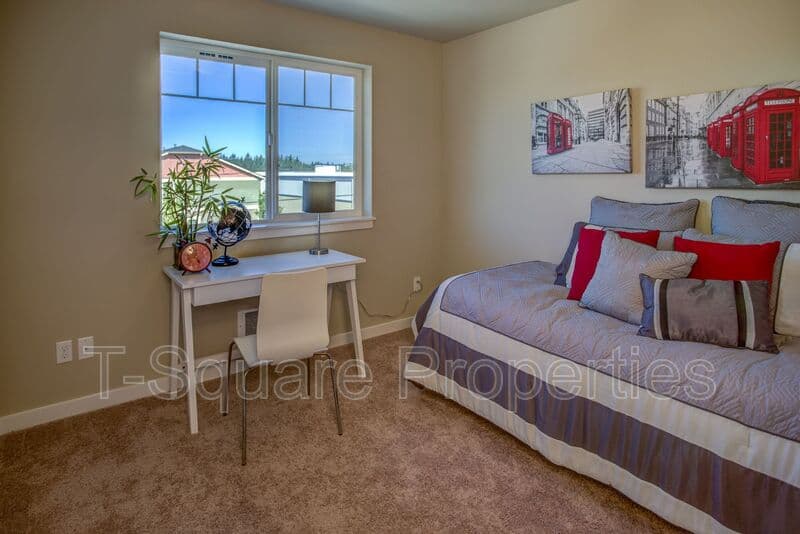 Bothell House: 14919 41st Ave SE