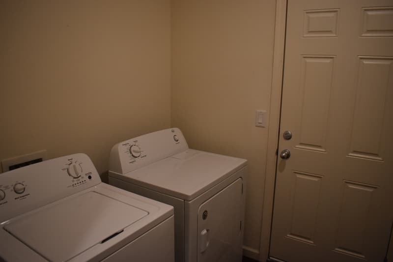 Merced House: 662 Pegasus Drive