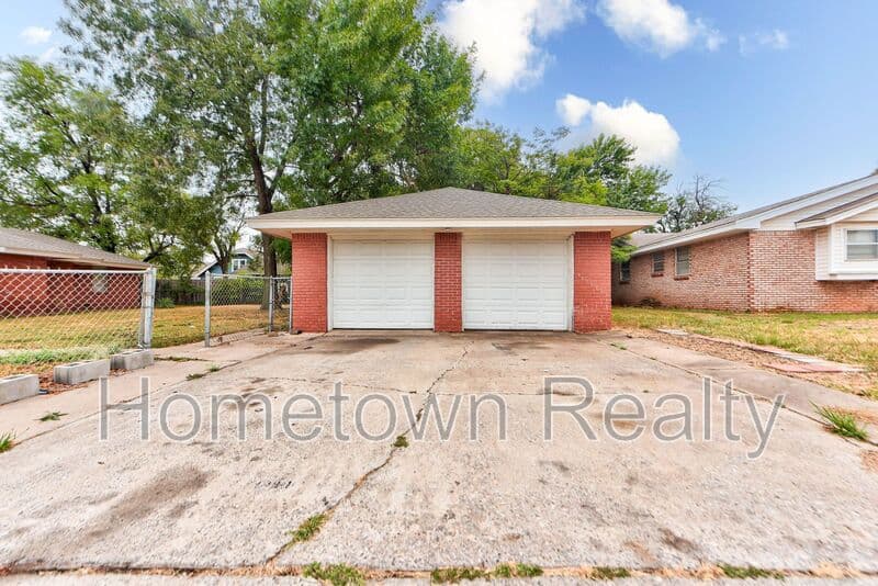 Oklahoma City House: 7201 S Walker Ave