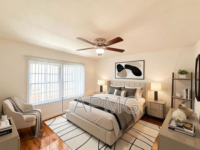 Los Angeles House: 1415 Hudson Avenue