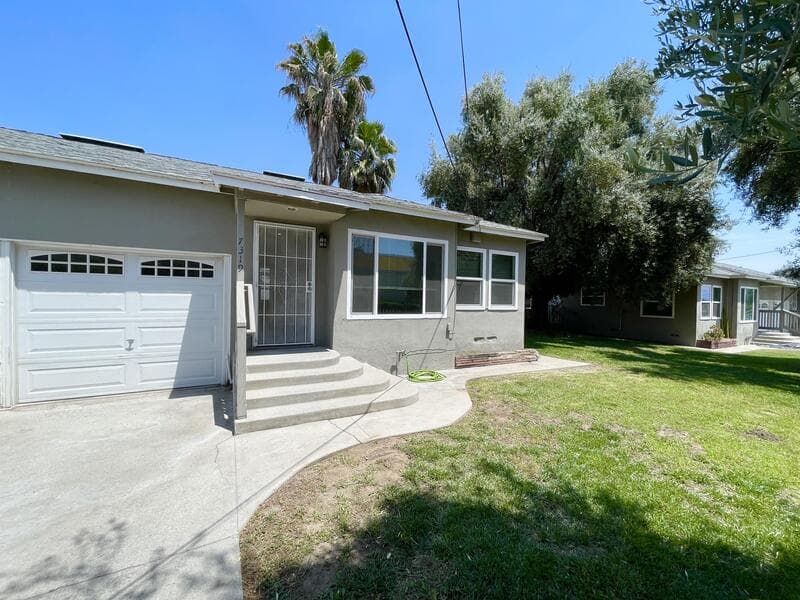 Highland Condo: 7319 Olive Tree Ln