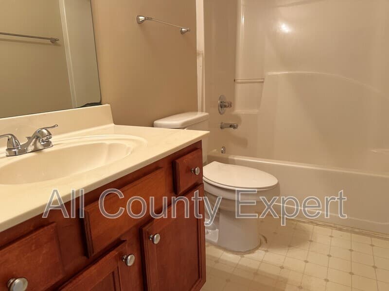 Lawrenceville House: 1277 Poison Oak Ct