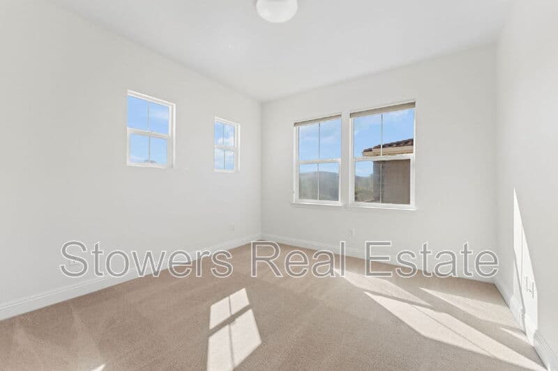 Danville House: 310 La Spezia