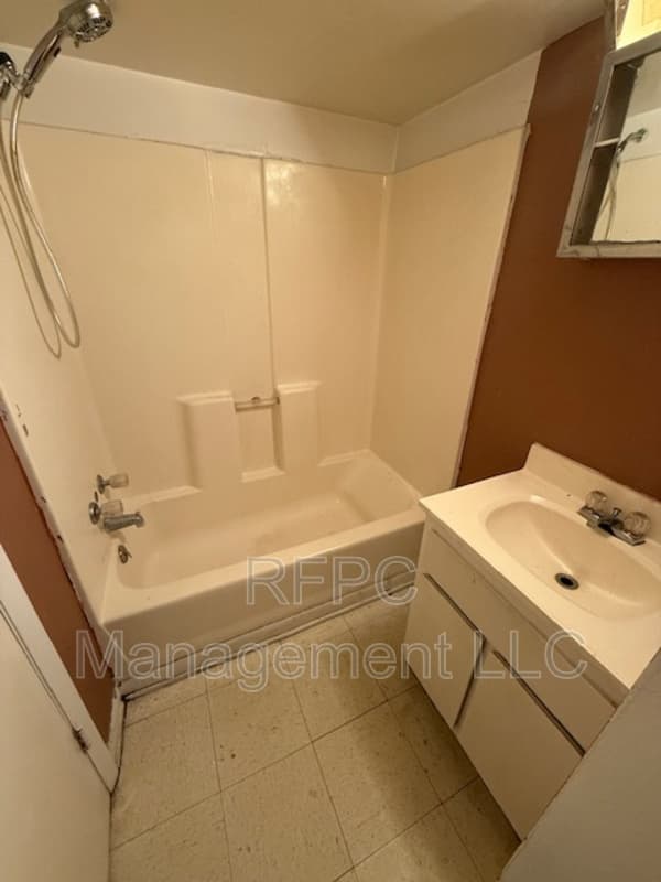 Bluefield Condo: 1421 Augusta Street - 1