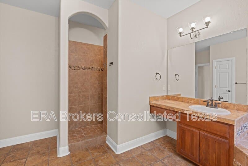 Leander House: 2031 Palos Verdes