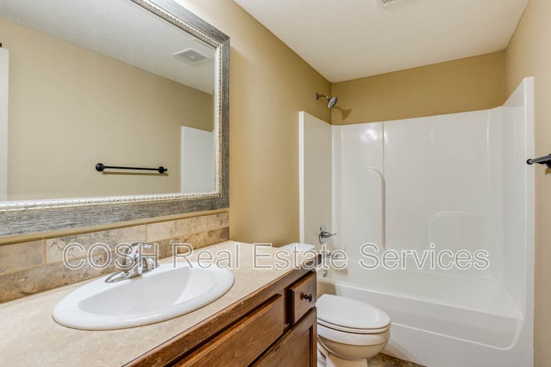 Colwich Condo: 406 North Colorado Avenue - F