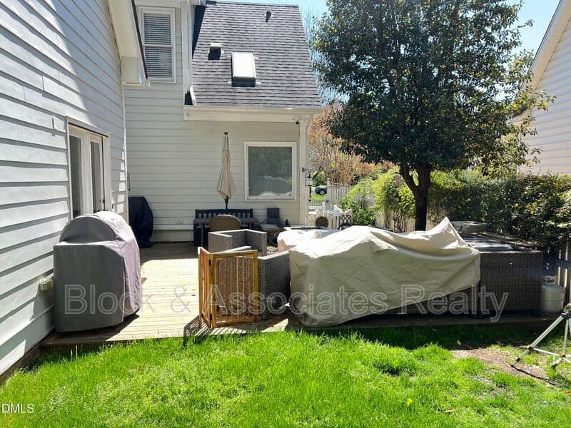 Raleigh House: 2200 Misskelly Dr