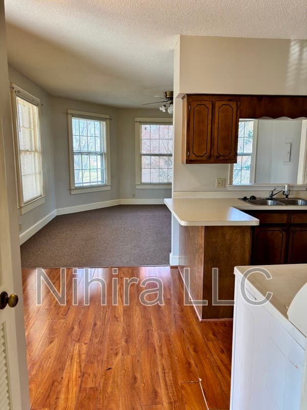 Dunn Condo: 310 W Broad St