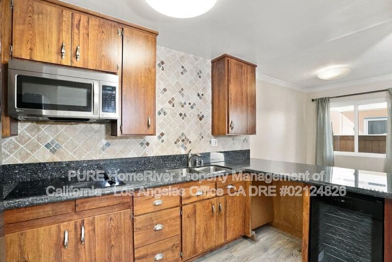 Los Angeles House: 2852 Sawtelle Blvd