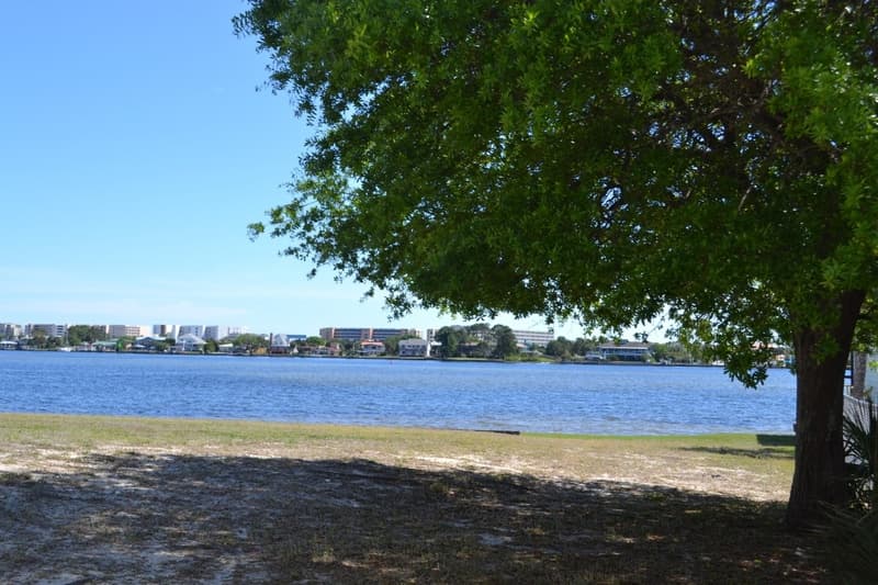 Fort Walton Beach Condo: 300 Miracle Strip Pkwy, 1H
