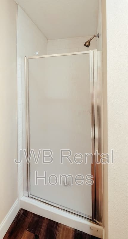 Jacksonville House: 4823 Waller St