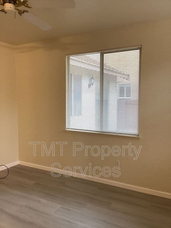 Elk Grove House: 10012 Mosaic Way