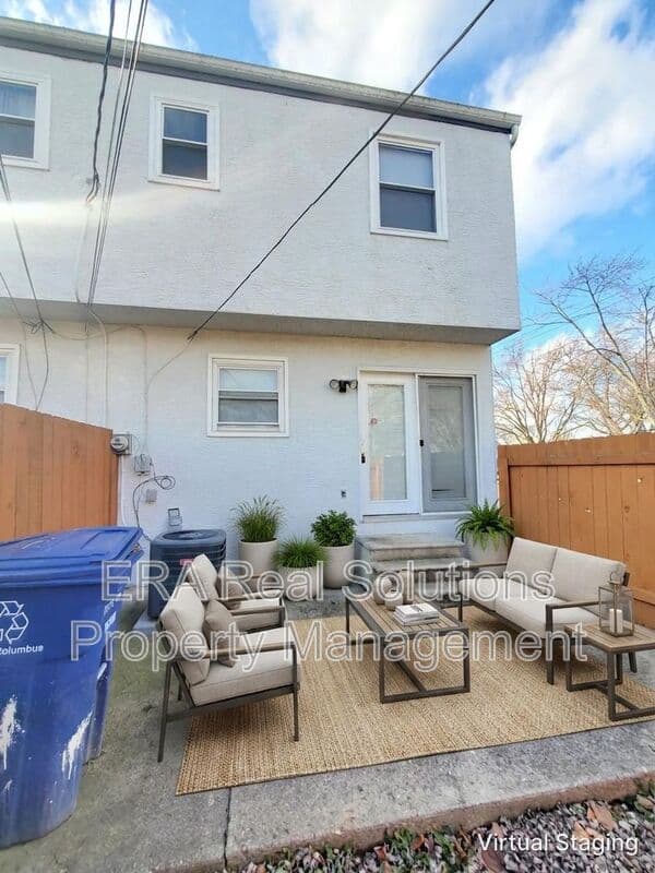 Columbus Condo: 852 S Roys Ave