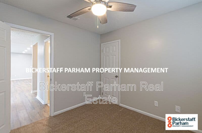 Columbus House: 2395 Agnes Dr.