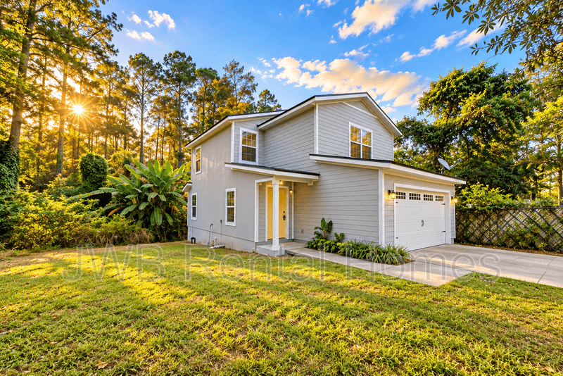 Jacksonville House: 2801 Myrtis Rd
