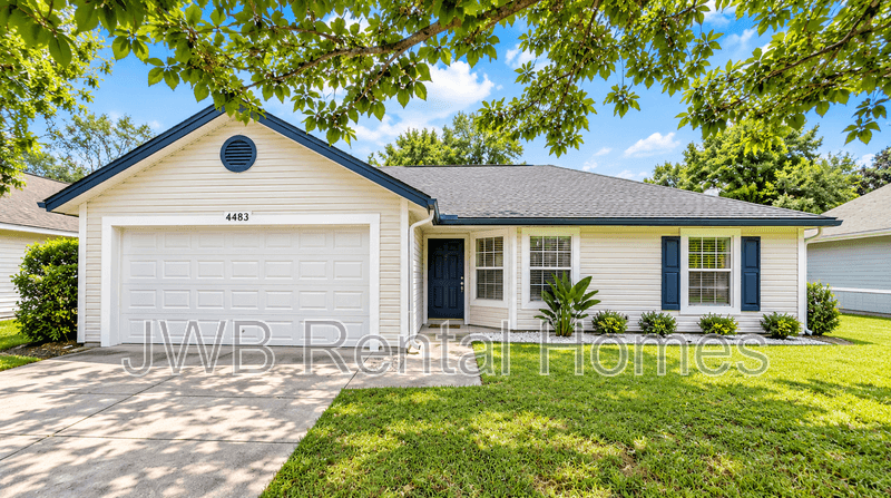 Jacksonville House: 4483 Cobblefield Cir E