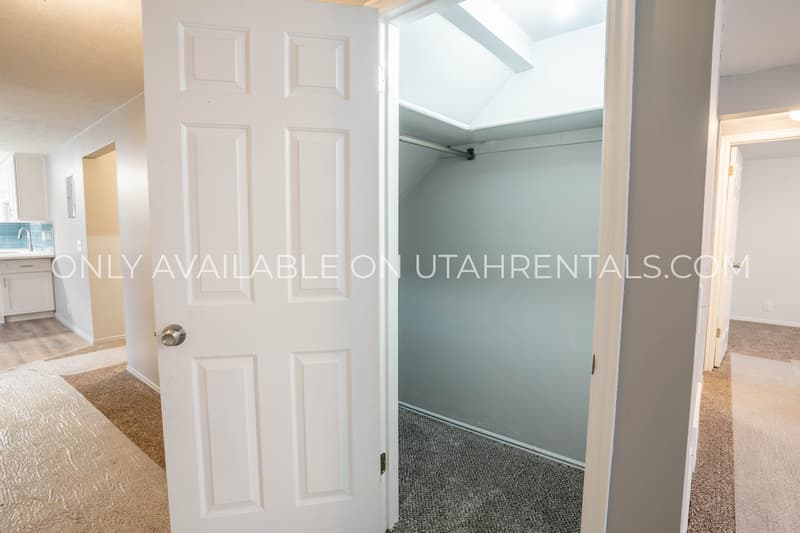 Salt Lake City House: 2670 S 800 E